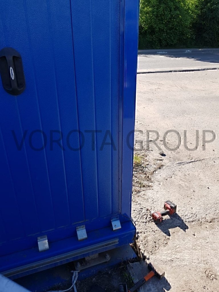 Установка промышленных откатных ворот Установка промышленных откатных ворот